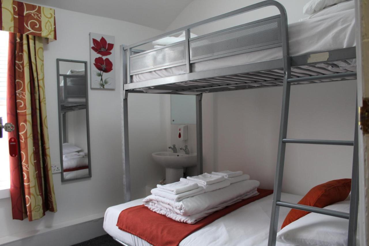 Backpackers Blackpool Hotel & Suites Экстерьер фото