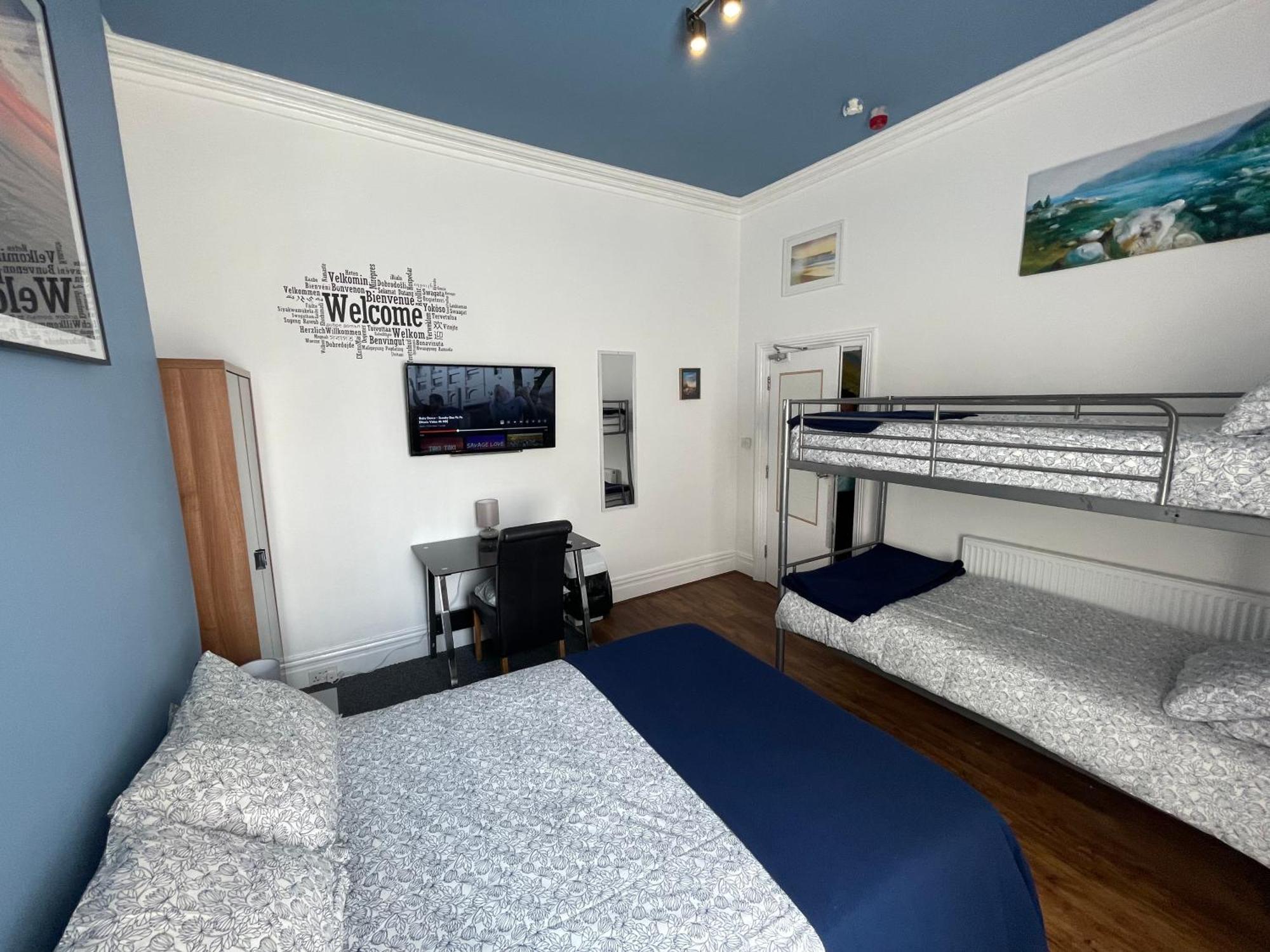Backpackers Blackpool Hotel & Suites Экстерьер фото