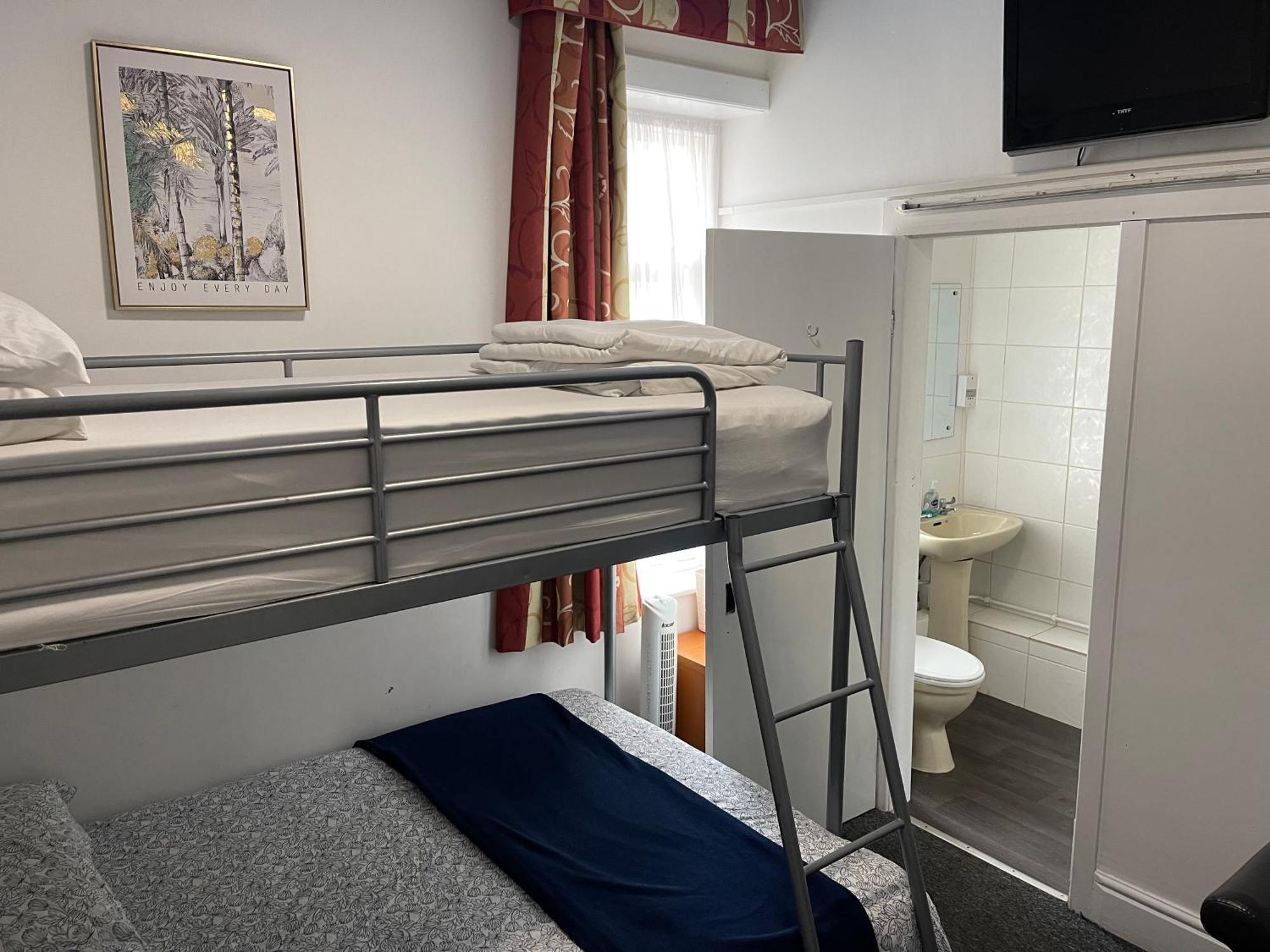 Backpackers Blackpool Hotel & Suites Экстерьер фото